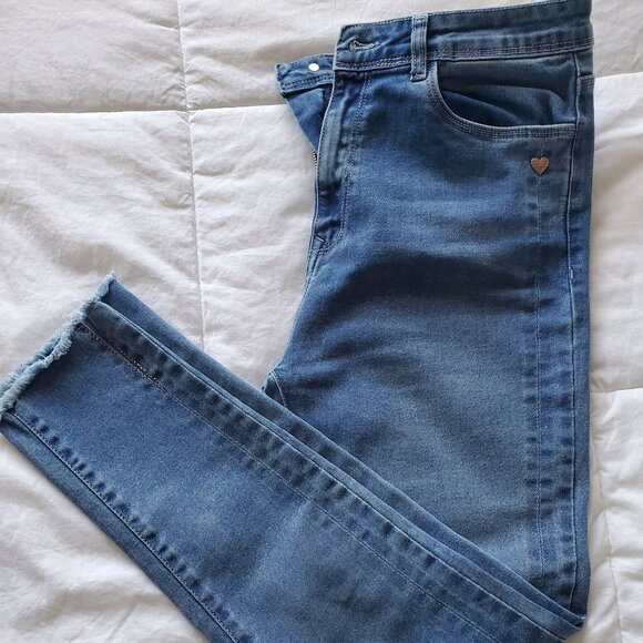 Trixy 30 inch waist, 27 inch Inseam Ankle Jeans - Picture 1 of 8